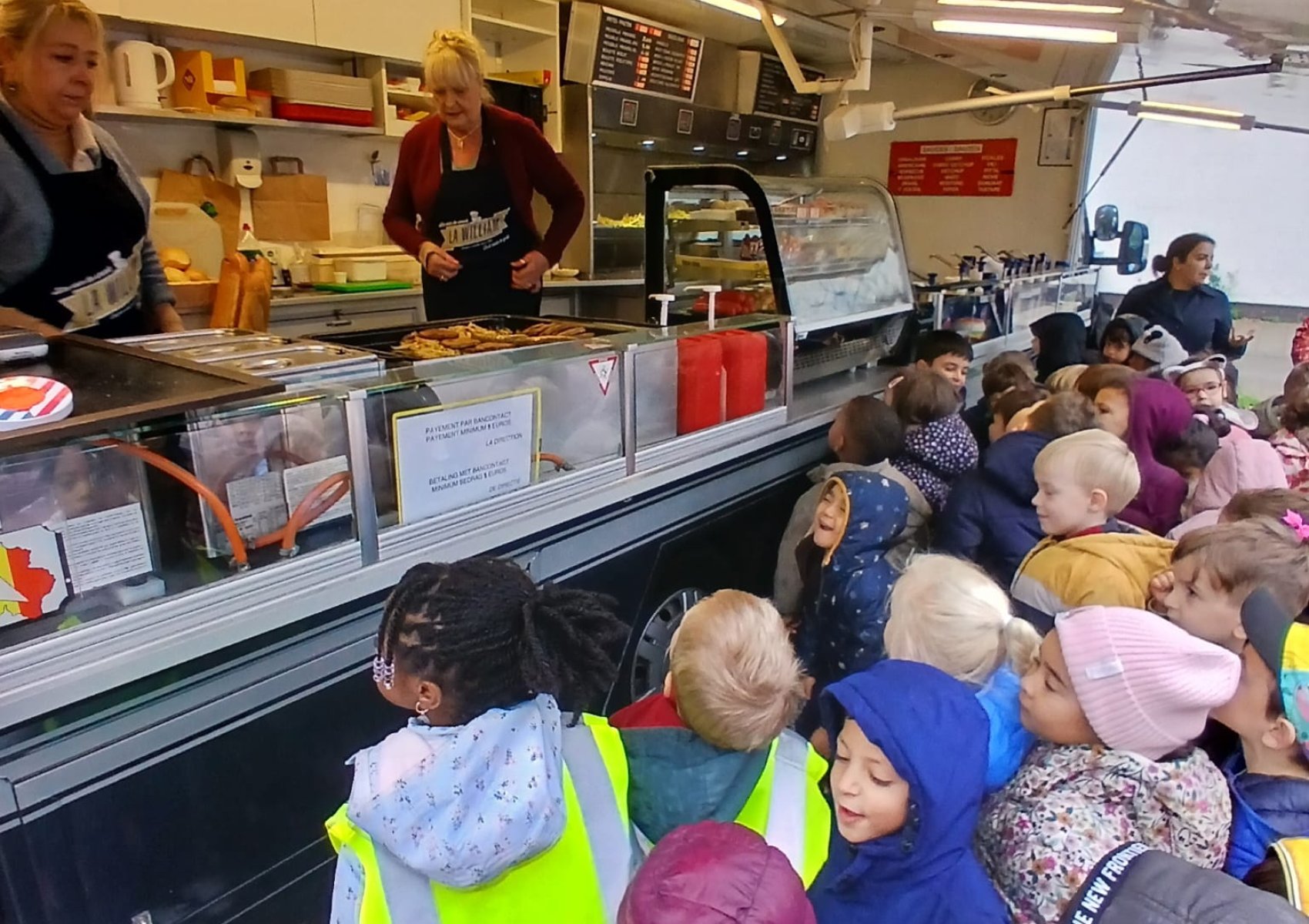 whatsapp image 2025-11-15 at 22.16.28 4